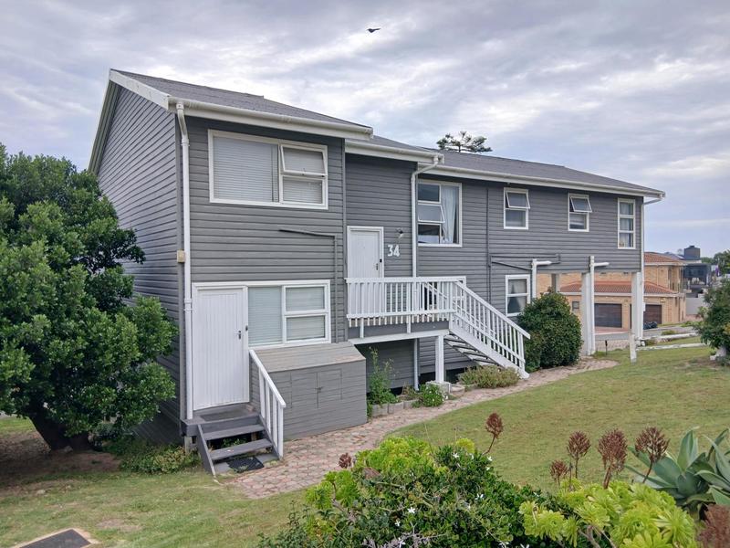 6 Bedroom Property for Sale in Reebok Western Cape